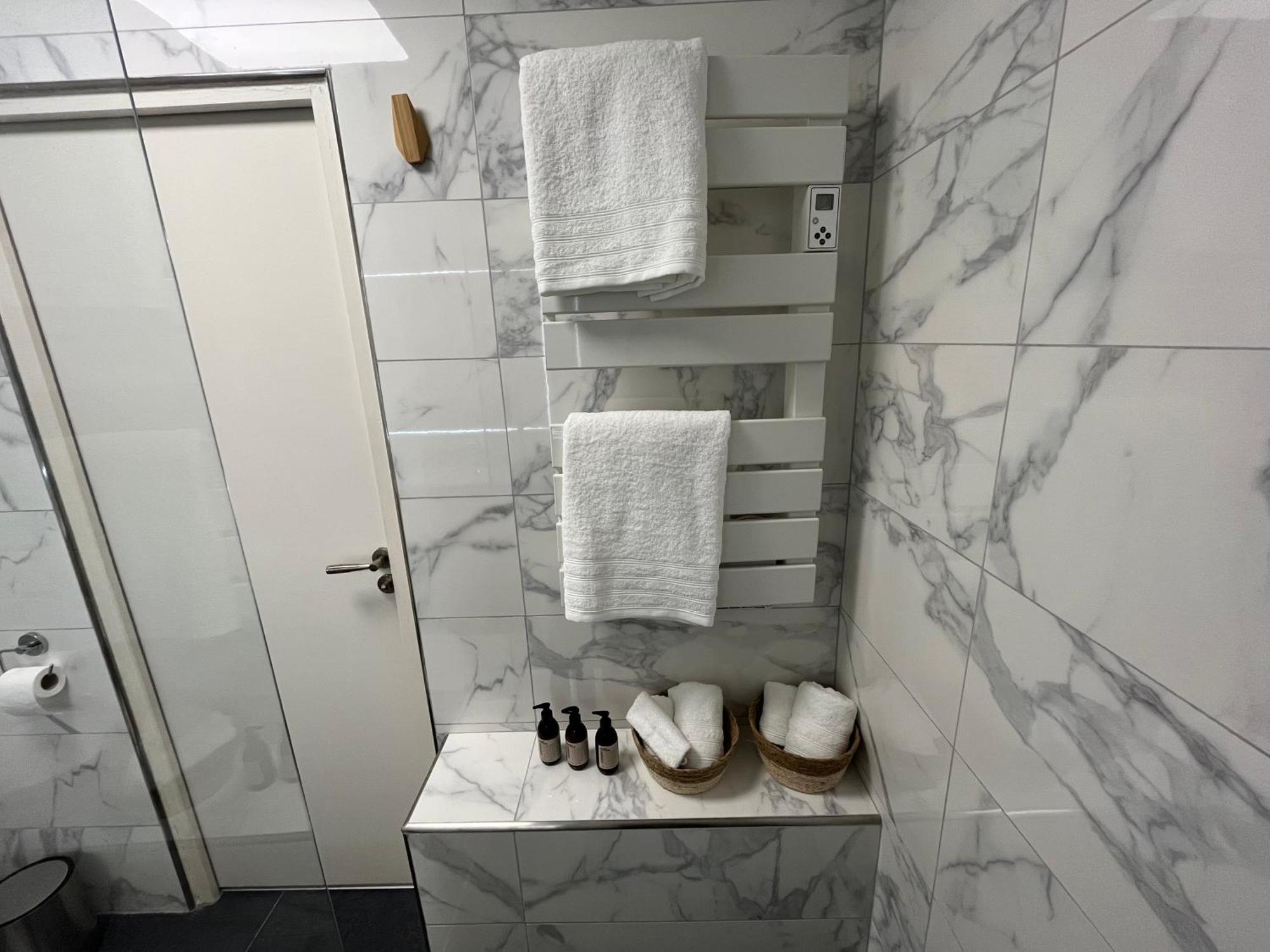 Le Richelieu Apartment Courbevoie Bagian luar foto